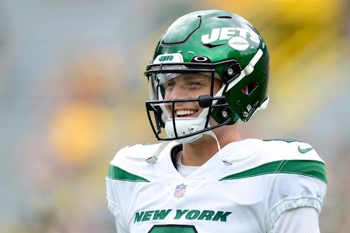 Jets rookie QB Zach Wilson smiling